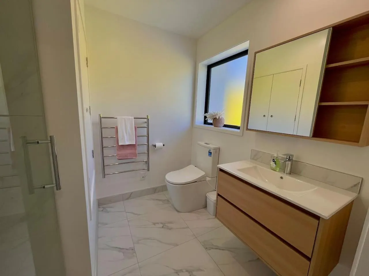 Vibrant Modern City Stay Christchurch