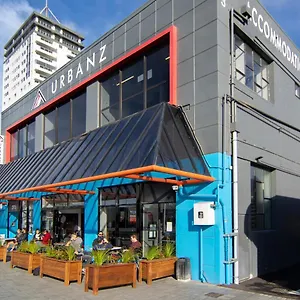 Urbanz Hostal